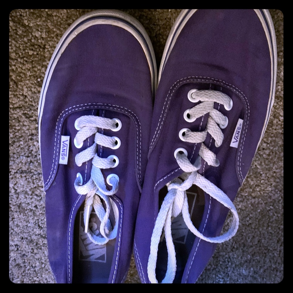 Vans - Picture 1 of 1